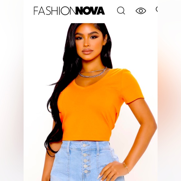 Fashion nova tee 🧡 - Picture 2 of 3
